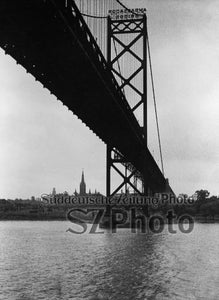 Ambassador Bridge Detroit 1935 - Bild 1