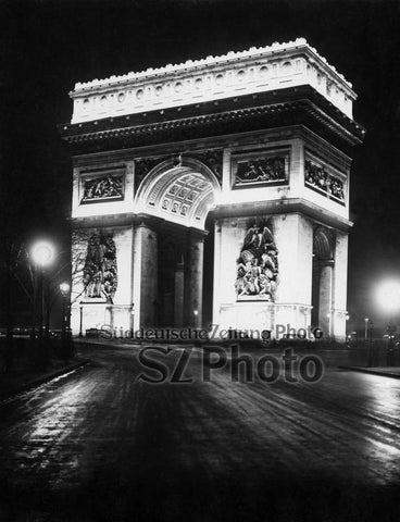 Arc de Triomphe de l'Étoile bei Nacht - Bild 1